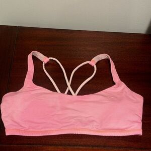 Lululemon Free to be bra size 8 pink